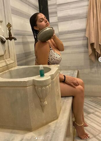 vellyano