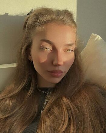 white_bvnny