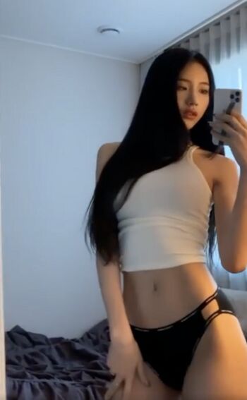 Full leaked Claudia magnabosco/ private onlyfans photo