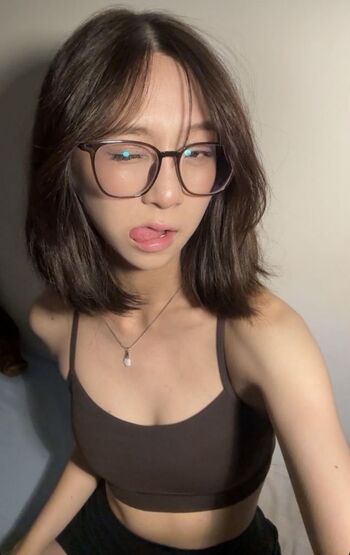 Full leaked K duck/ private onlyfans photo