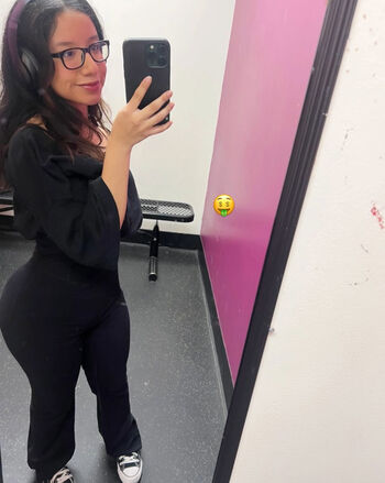 Full leaked Yetseniaa private onlyfans photo