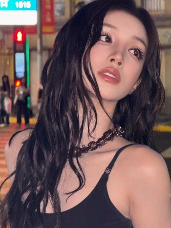 Full leaked Amazon allie/ private onlyfans photo