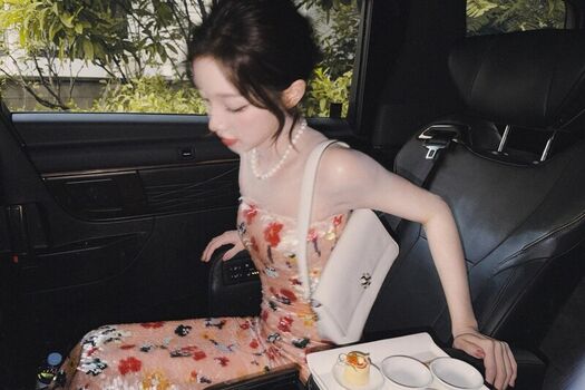 Full leaked Alice miller/ private onlyfans photo