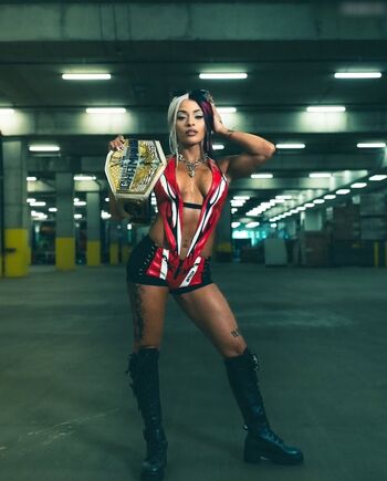 Zelina Vega