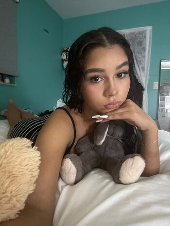 Zoe Hernan
